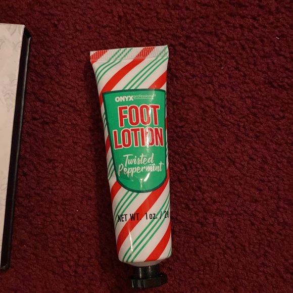 Make up - Picture 3 of 5